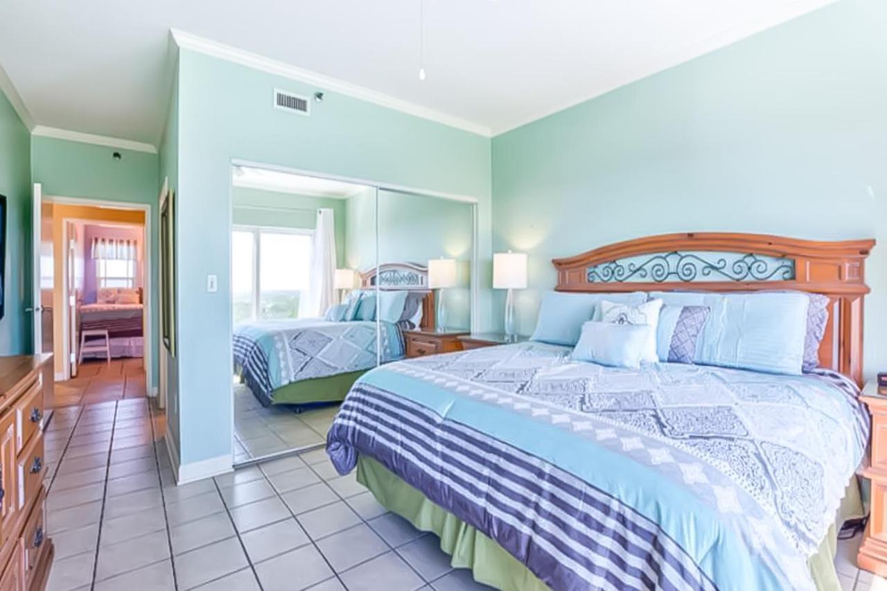 Tops'L Summit Destin Room photo